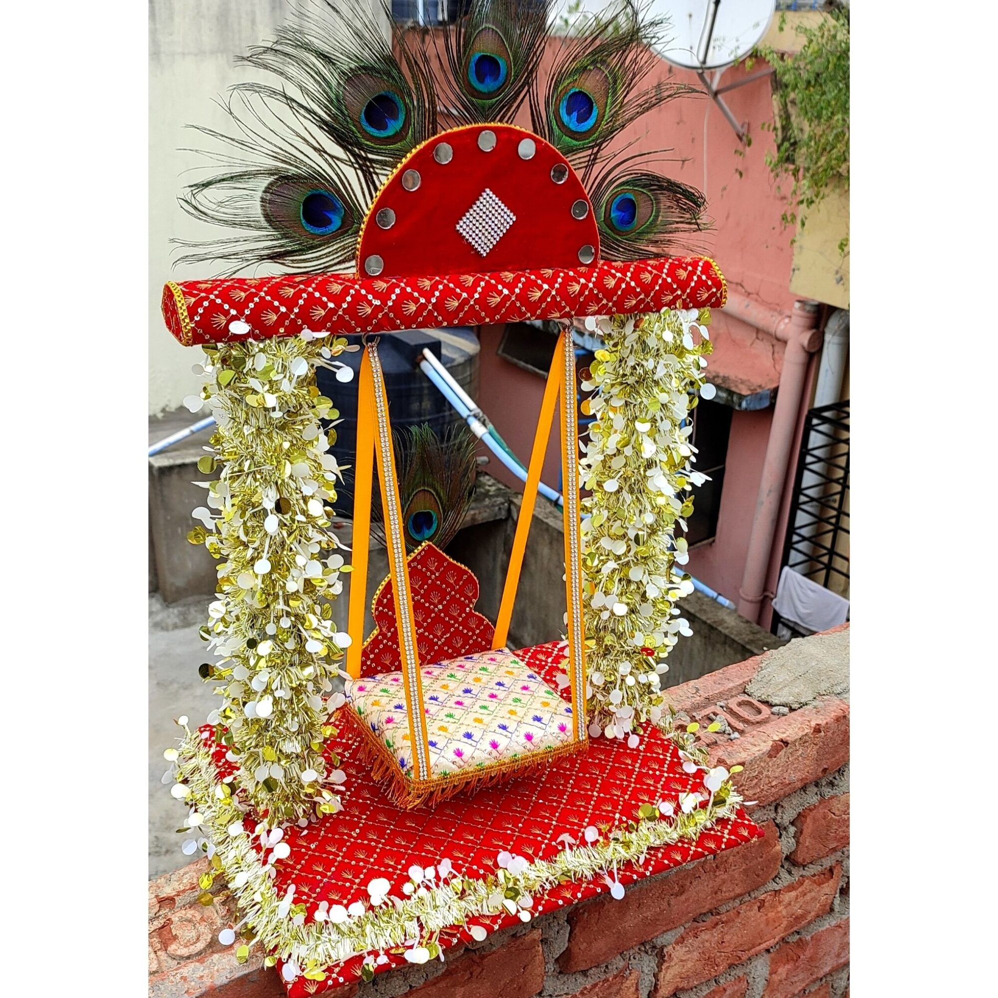 Rounded Piller Wooden Jhula (60cmX40cm)